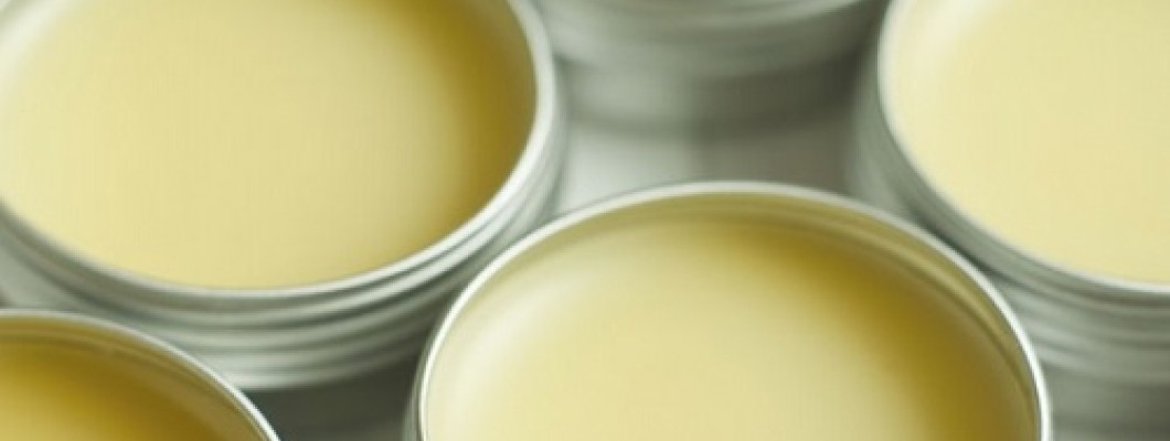 Πως να φτιάξετε Lip Balm για τα χείλη σας.. Πως να φτιάξετε Lip Balm για τα χείλη σας..